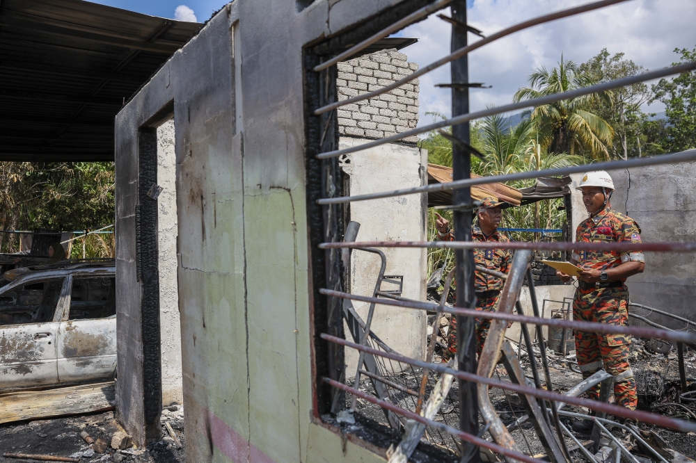 A fire that claimed the lives of five family members at a house in Kampung Pamah Kulat, Raub on Feb 26 was caused by a short circuit. — Bernama pic