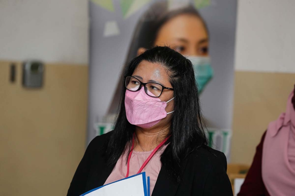 Kedah Department of Environment (DOE) director Sharifah Zakiah Syed Sahab said the operation, which ran from 9am to 3pm, was conducted as a result of continuous monitoring by the DOE enforcement authorities on industrial activities that have the potential to pollute the environment. — Picture by Sayuti Zainudin 