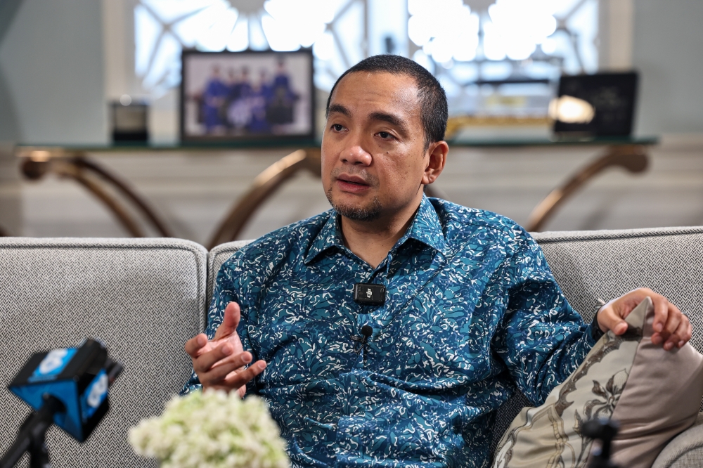 The Johor state government will never approve any project, including data centre developments, if it brings hardship to the people, said Menteri Besar Datuk Onn Hafiz Ghazi. — Bernama pic