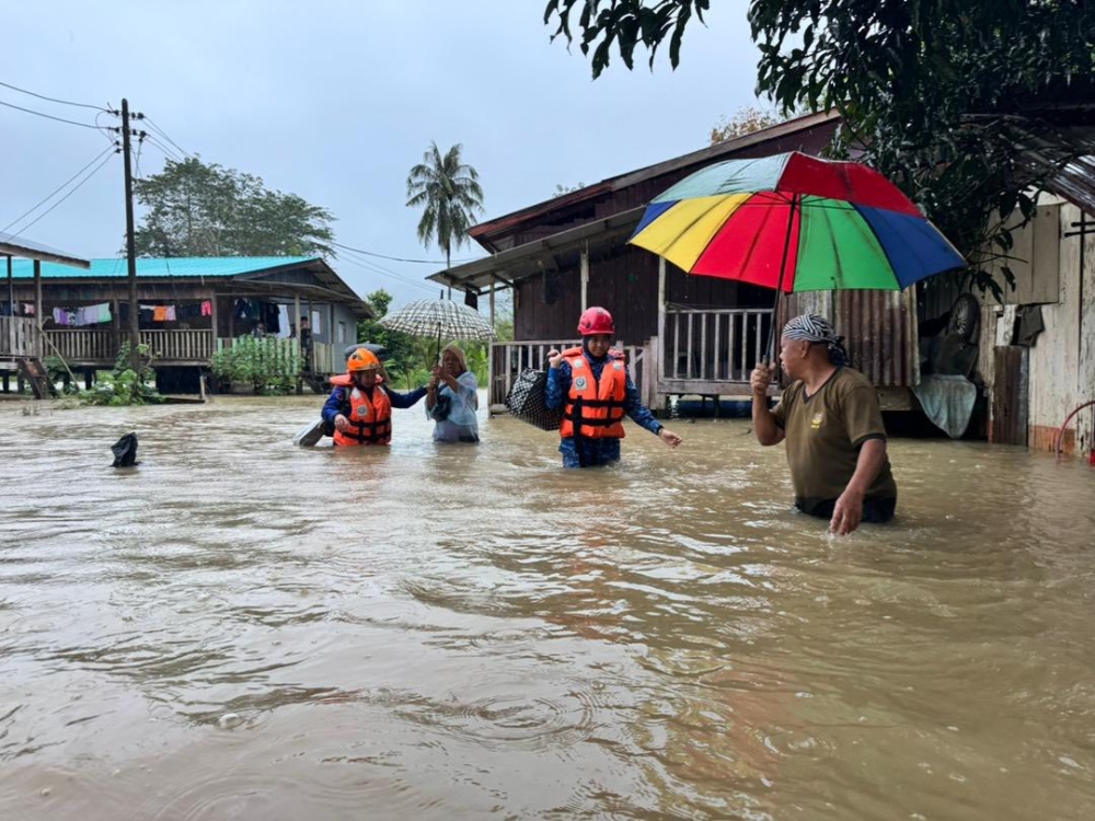 Floodwaters inundate parts of Kota Marudu, Sabah. — Picture via Facebook/APM Kota Marudu