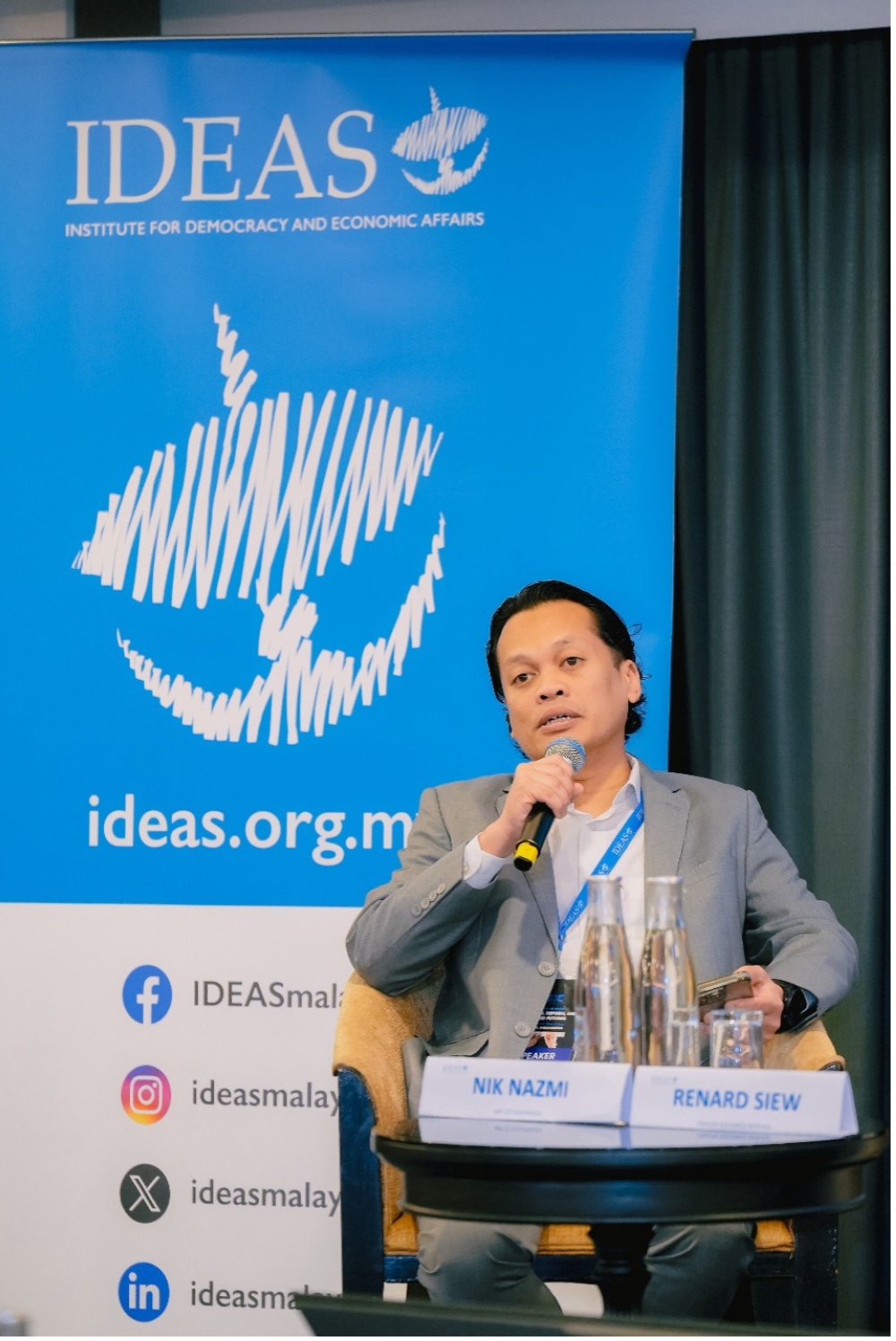 Fig 1: YB Nik Nazmi offering his views on the whether Malaysia actually have system alignment across energy, transport, industry, agriculture, and waste in Malaysia. — IDEAS pic