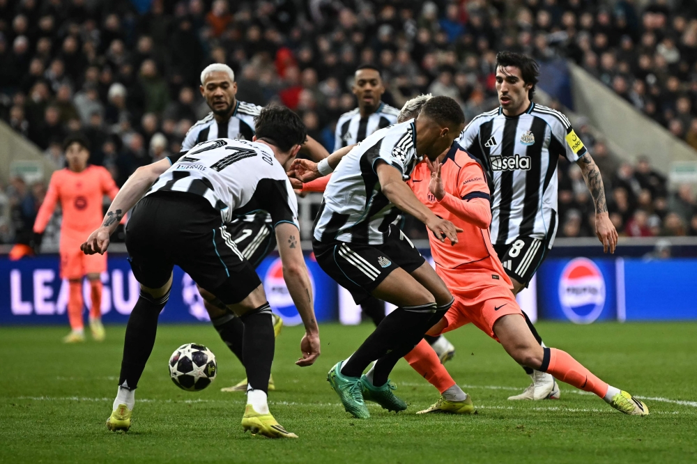 Newcastle dominated large spells of the game as they bounced back from bowing out of the FA Cup to Manchester City on Saturday. — AFP pic