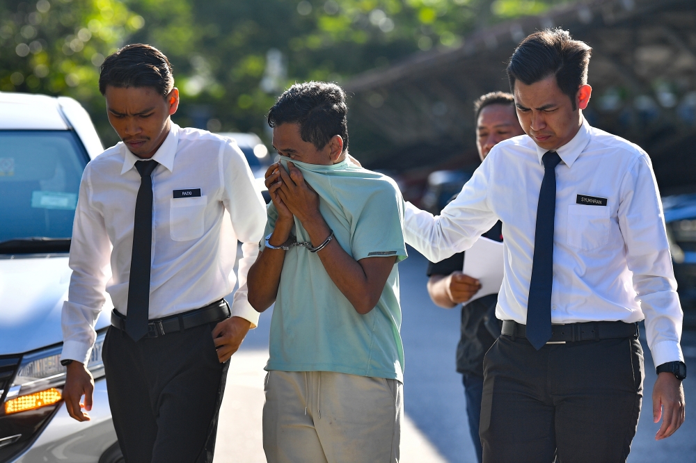 The accused, 41-year-old Mohd Apri Hazreen Mohd Sapri, entered the plea after the charges were read separately before Judge Mohamad Kamil Nizam and Magistrate Nurul Saqinah Rosli. — Bernama pic