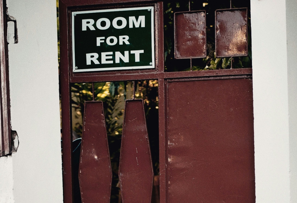 The research highlighted that while 96.1 per cent of listings were open to Chinese renters and 92.4 per cent to Malay renters, only 68.3 per cent accepted Indian renters. — Pexels.com pic 