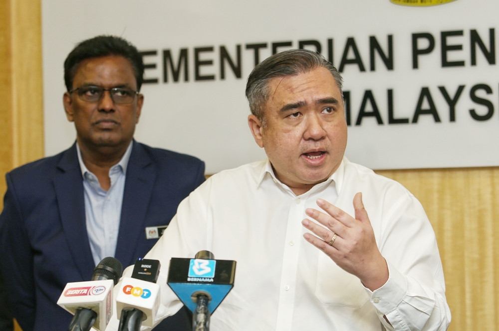 Transport Minister Anthony Loke said the cable theft case cannot be considered a normal theft case because it has the potential to threaten public safety. — Bernama pic