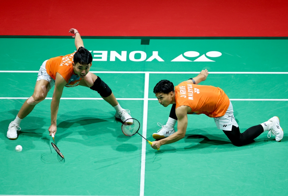 BAM is putting its money on rising stars like Wan Muhammad Arif Shaharuddin Wan Junaidi (right) and Yap Roy King (left) to fill Malaysia’s third doubles slot for the 2026 Thomas Cup. — Bernama pic