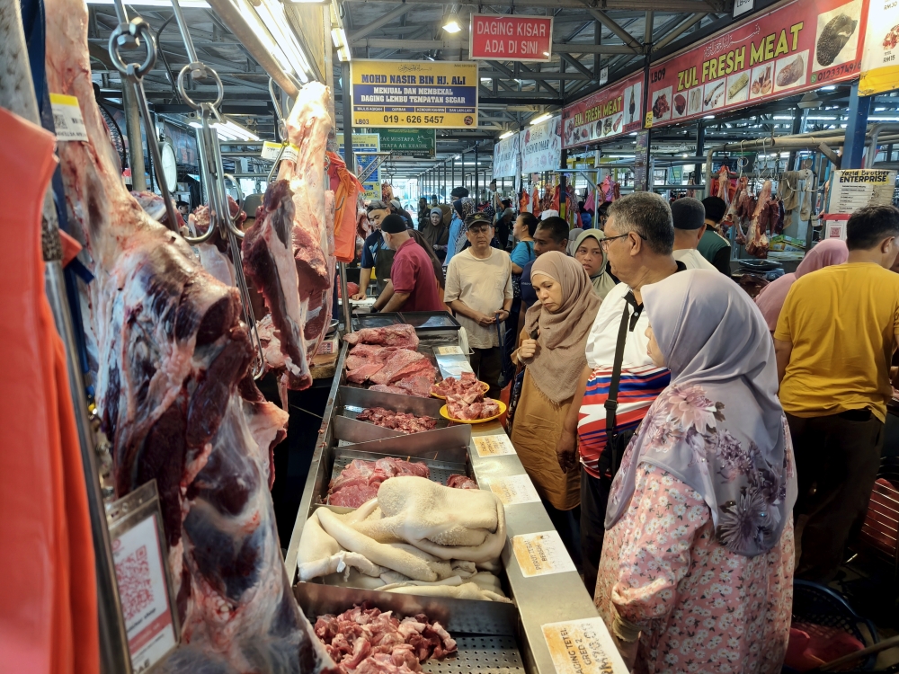 As Raya beckons, Muslims have begun shopping in earnest. — Bernama pic