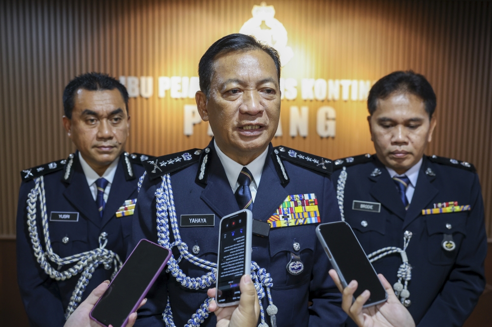 Pahang police chief Datuk Seri Yahaya Othman speaks at the state police contingent headquarters in Kuantan on March 18, 2026. — Bernama pic