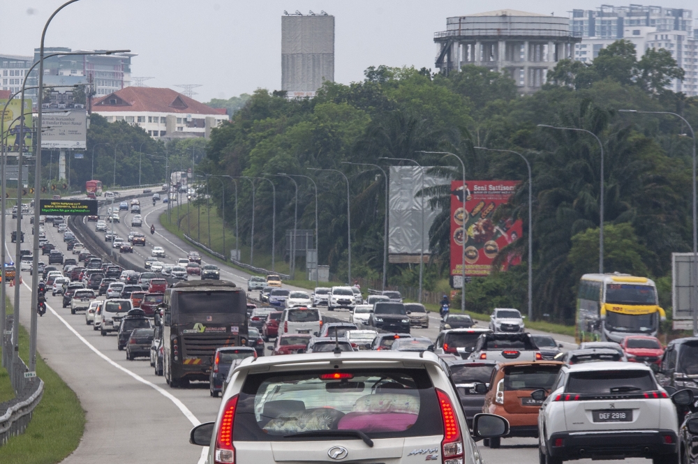 The Malaysian Highway Authority continues to enhance its preparedness by deploying Emergency Response Teams at 12 strategic locations and activating 873 closed-circuit television cameras throughout the country’s highway network to monitor traffic movements in conjunction with the Aidilfitri celebrations. — Picture by Shafwan Zaidon