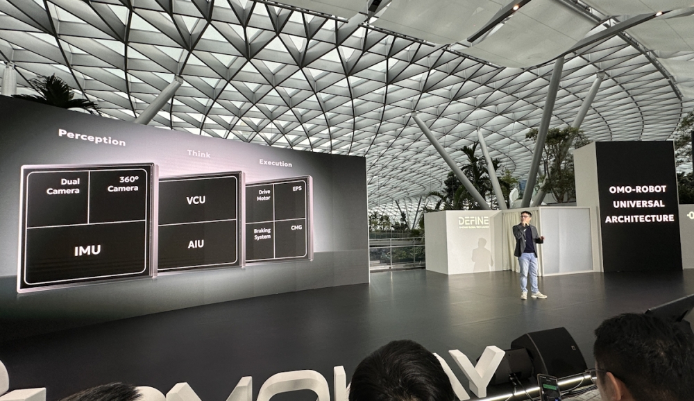 Omoway founder Todd He said intelligence truly serves humanity only when embodied, adding that the company is not just giving machines a “brain” for thinking but also a “cerebellum” for precise physical control. — Picture courtesy of Omoway