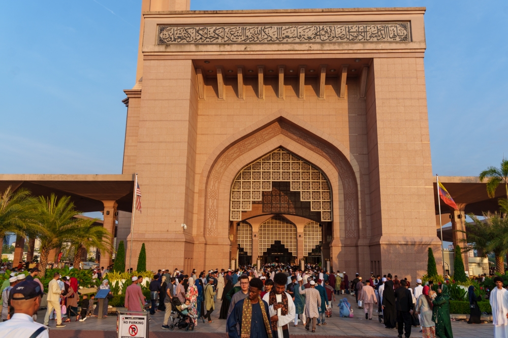 Muslims gather for Hari Raya Aidilfitri prayers on the first day of Syawal at Masjid Putra in Putrajaya on March 21, 2026 — Picture by Raymond Manuel