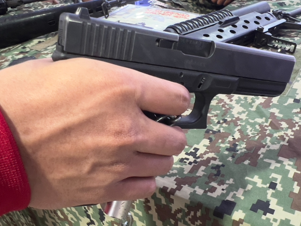 A 24‑year‑old factory operator sustained gunshot injuries to his arm and chest after an argument turned violent in Padang Serai late last night. — Picture By Raymond Manuel