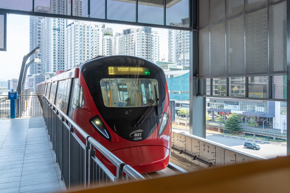 Lenient legal deterrence and increasingly organised syndicates have resulted in rising cable theft cases and financial losses. — Picture by Raymond Manuel