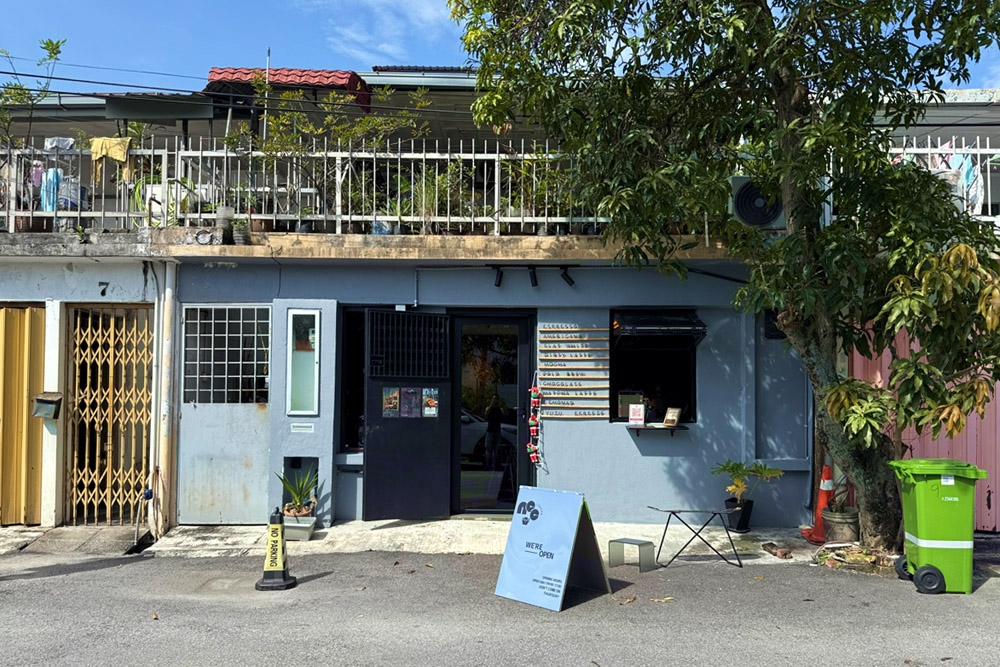 The exterior of noconnection.coffee at Taman Taynton View, Cheras. — Pictures by CK Lim