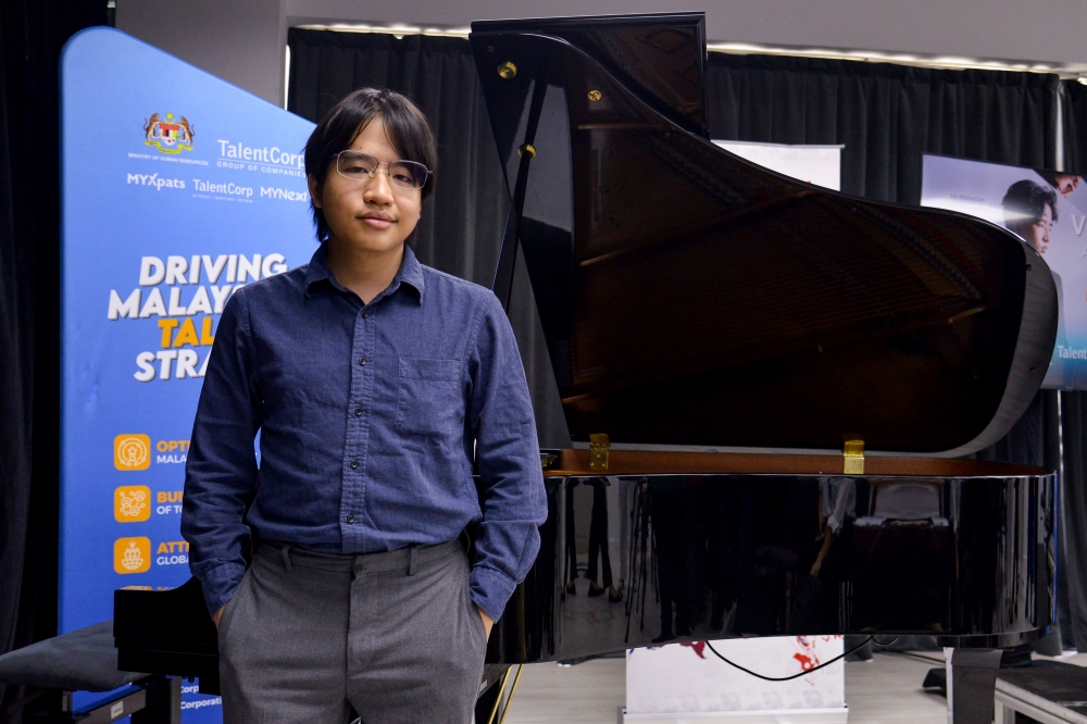 Pianist Vincent Ong has returned to Malaysia to inspire young musicians through masterclasses and recitals. — Bernama pic