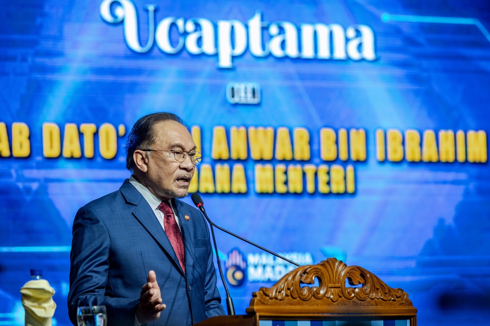 Prime Minister Datuk Seri Anwar Ibrahim today issued a stern warning to influential parties against interfering in the Royal Malaysia Police in carrying out legal action, particularly in cases involving large-scale criminal syndicates. — Picture by Firdaus Latif