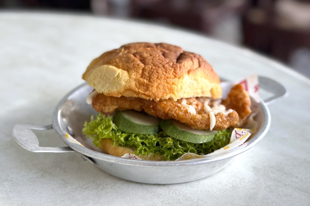  Polo bun with Hainanese chicken chop. — Picture by CK Lim