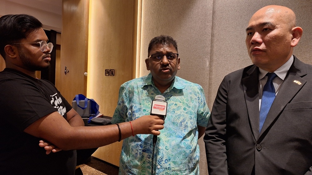 Datuk S. Saravanan, president of DHRRA Malaysia which has helped over 25,000 stateless and undocumented persons within these 20 years, proposed practical solutions for the local stateless community who have ties to Malaysian parents. — Picture by Ida Lim