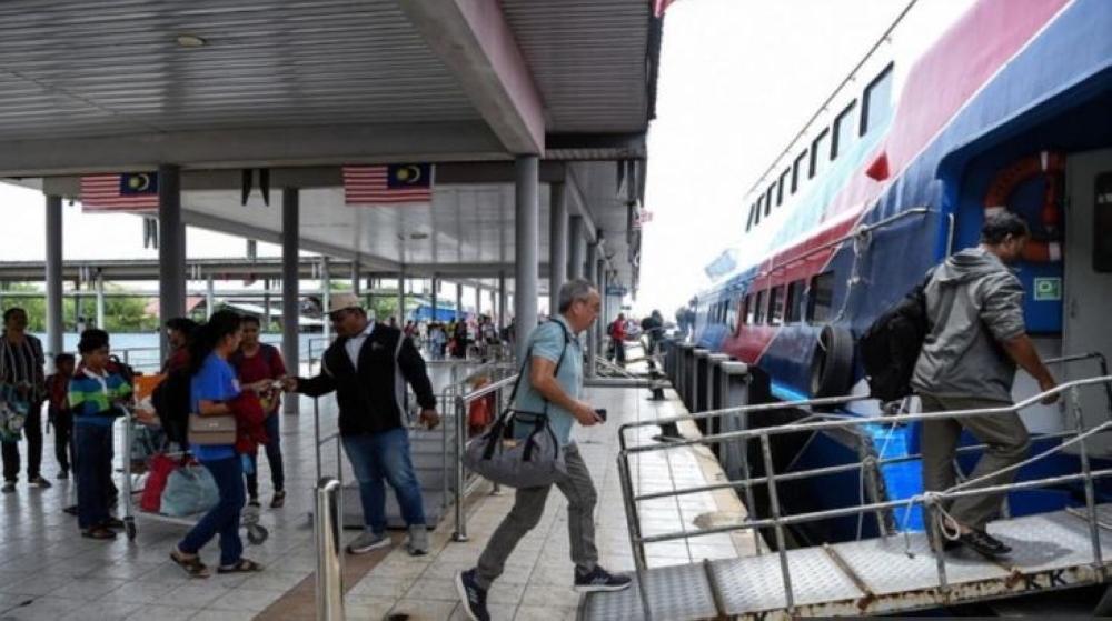 The reduction of ferry service to Langkawi from five to three trips a day, which began yesterday, must be implemented to ensure the continuity of public transport operations so that they continue to survive and are not completely discontinued. — Bernama pic