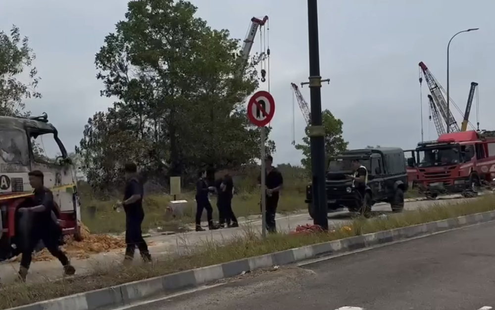 A four-year-old boy died after a fire broke out in the cabin of a lorry at the Iskandar Halal Park, Cahaya Baru, Pasir Gudang in Johor on March 27, 2026. — Screenshot from Facebook/Info Bencana Pahang dan Luar Pahang