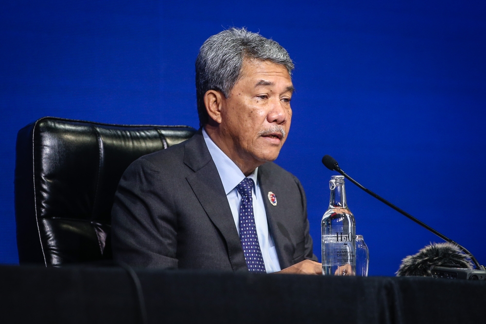 Foreign Minister Mohamad Hasan said remarks by individuals do not reflect the Philippine government’s position and have not affected Malaysia–Philippines ties. — Picture by Yusof Isa
