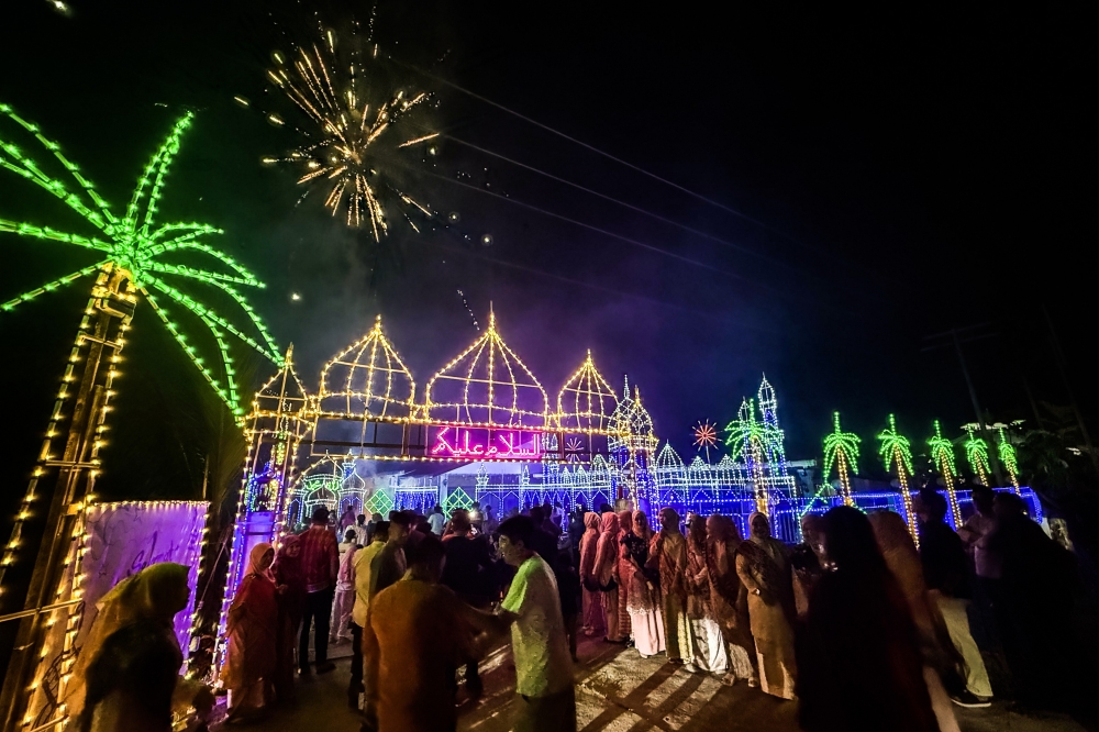 One of the houses in Kampung Beringis, Kawang, Papar that participated in the Kawang, Papar State Legislative Assembly (DUN) level Hari Raya Colour Light Hari Raya competition March 28, 2026. — Bernama pic