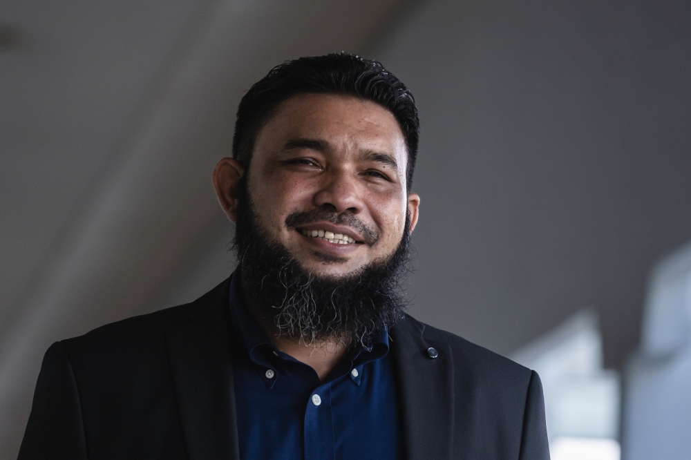 Blogger Wan Muhammad Azri Wan Deris, better known as Papagomo, was fined RM4,000 in default four months’ jail by the Sessions Court. — Bernama 