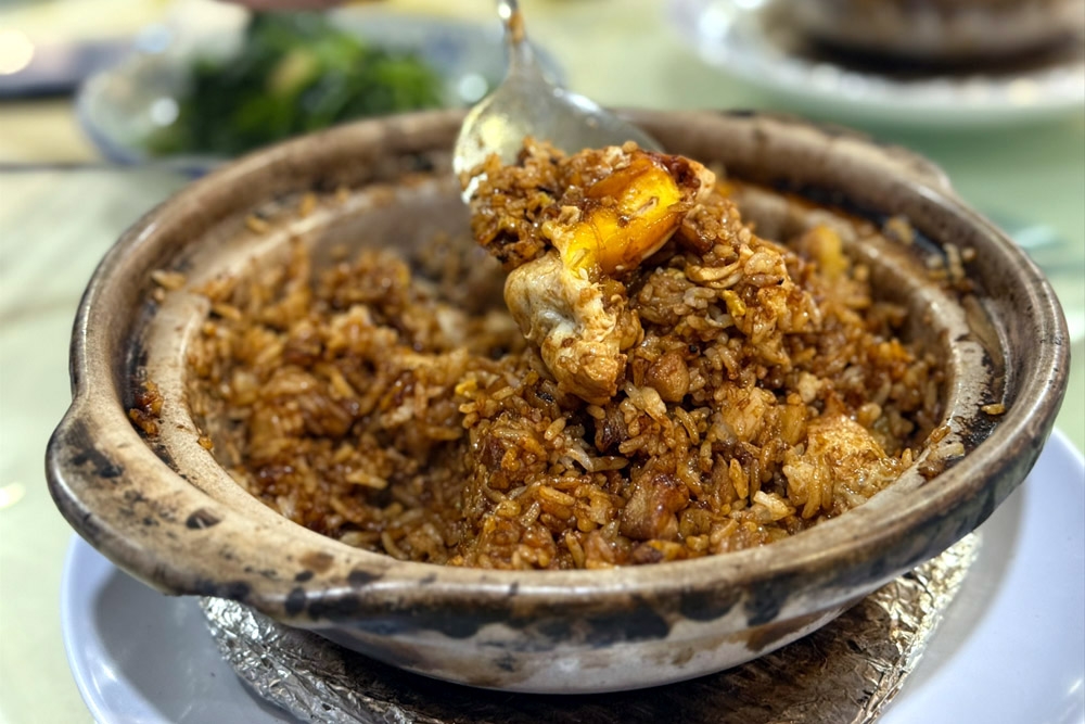 The signature claypot pork lard rice at Chong’s Cuisine. — Picture by CK Lim