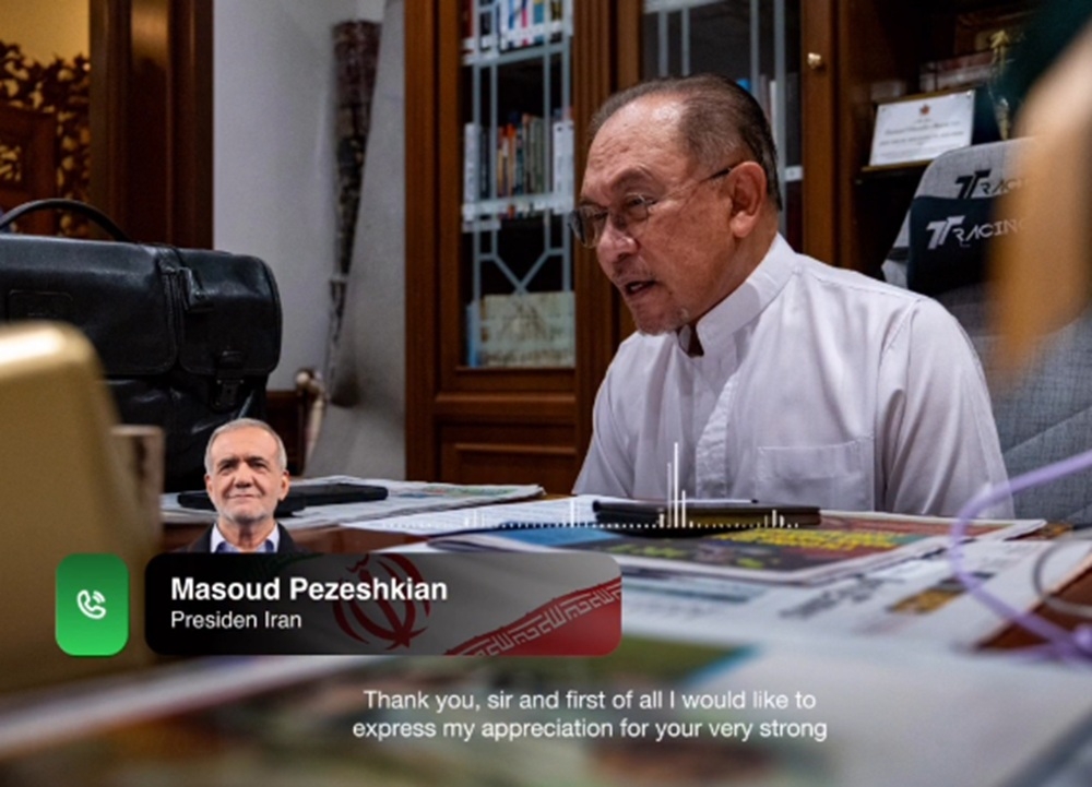 Prime Minister Datuk Seri Anwar Ibrahim and Iranian president Masoud Pezeskian during a phone call. — Picture via Facebook/Anwar Ibrahim