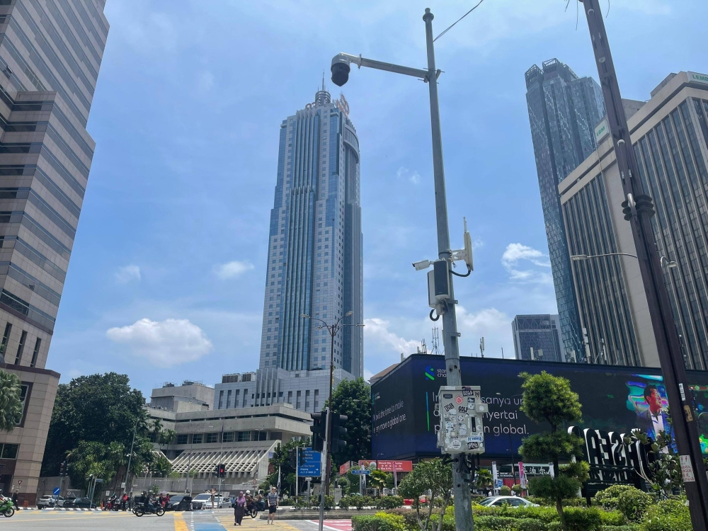 DBKL has installed smart closed circuit television (CCTV) cameras to strengthen monitoring. — Picture via Facebook/Dewan Bandaraya Kuala Lumpur