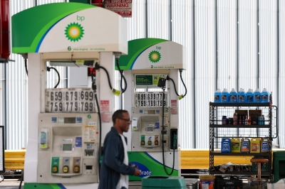 Harga Minyak AS Melambung Tinggi, Rakyat Rasai Kesan Perang Iran