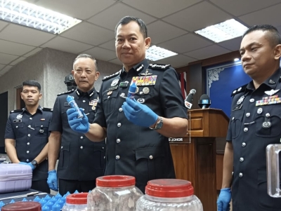 Polis Johor Mohon Lanjut Tahanan Reman Tiga Suspek Kes Hina Agama, Institusi Raja
