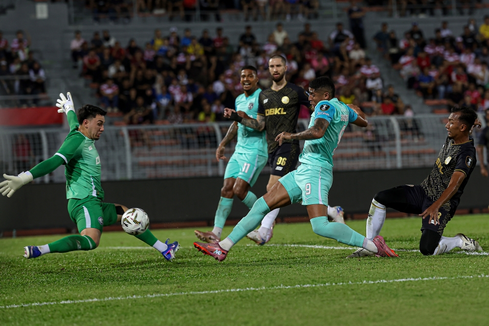 Rampant JDT tear KL City apart 4-0 to all but book Malaysia Cup final spot