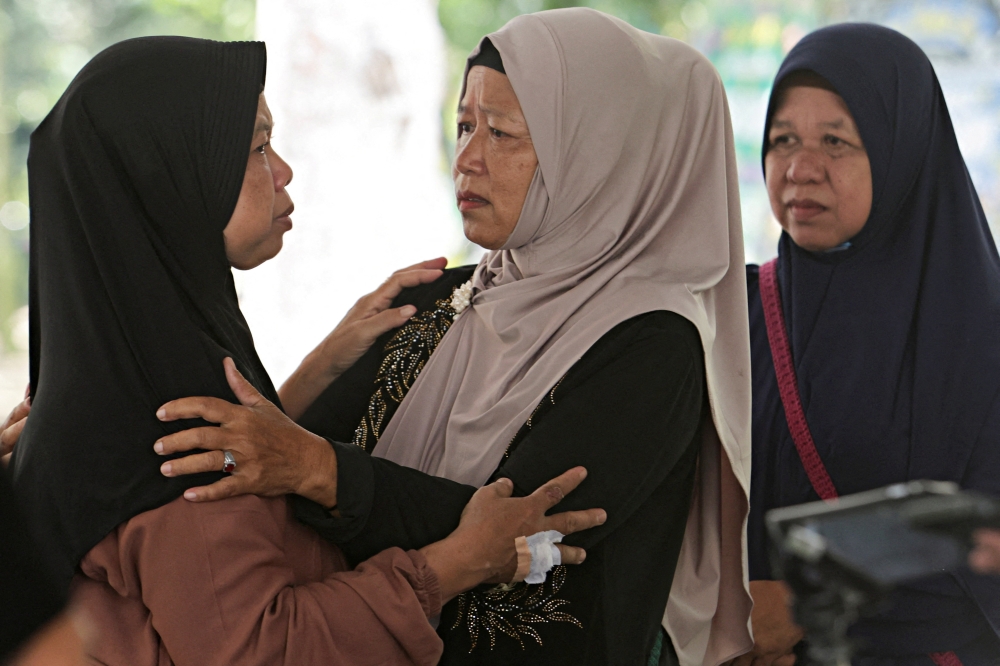 Back-to-back blasts leave Indonesian UN peacekeepers dead and wounded in Lebanon