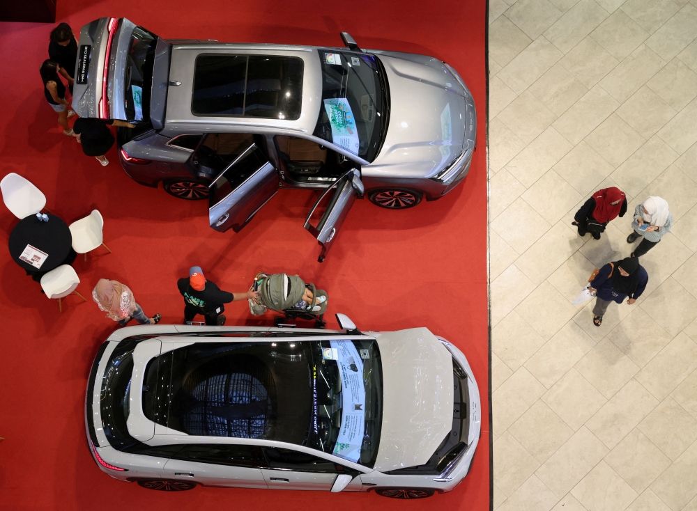 ‘Everything is going up’: Singapore hit by war-fuelled price hikes across the board