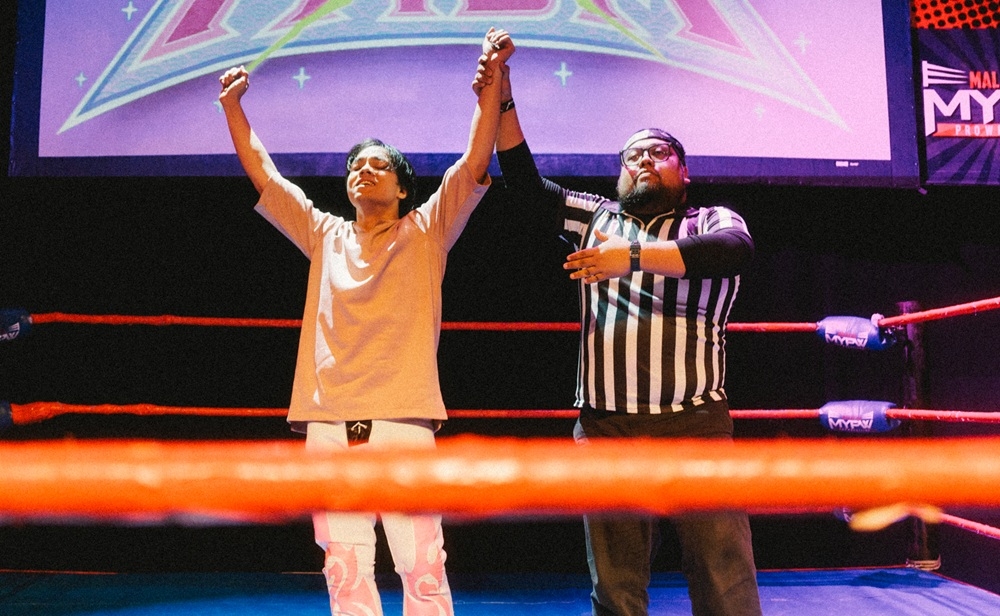 Raya Rumble at New Breed 4 saw Fienic Rose outlast nine participants to earn a future MYPW championship match of their choice. — Picture by Calvin Alexi