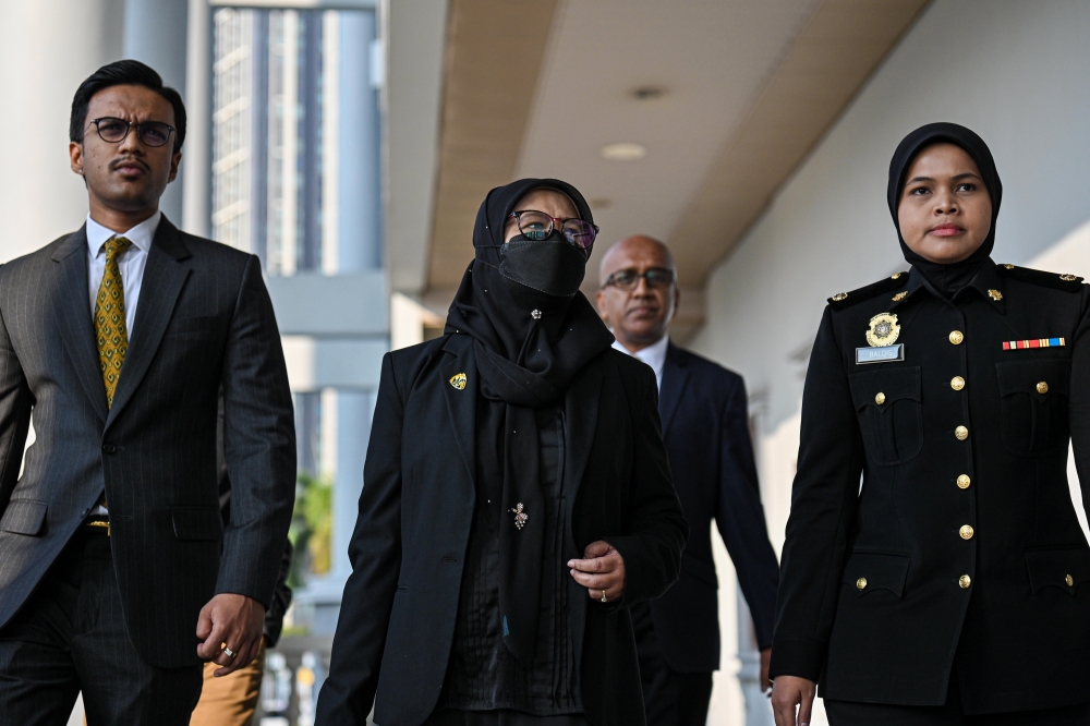 Fresh charge for DOE deputy D-G over RM9,110 home repairs