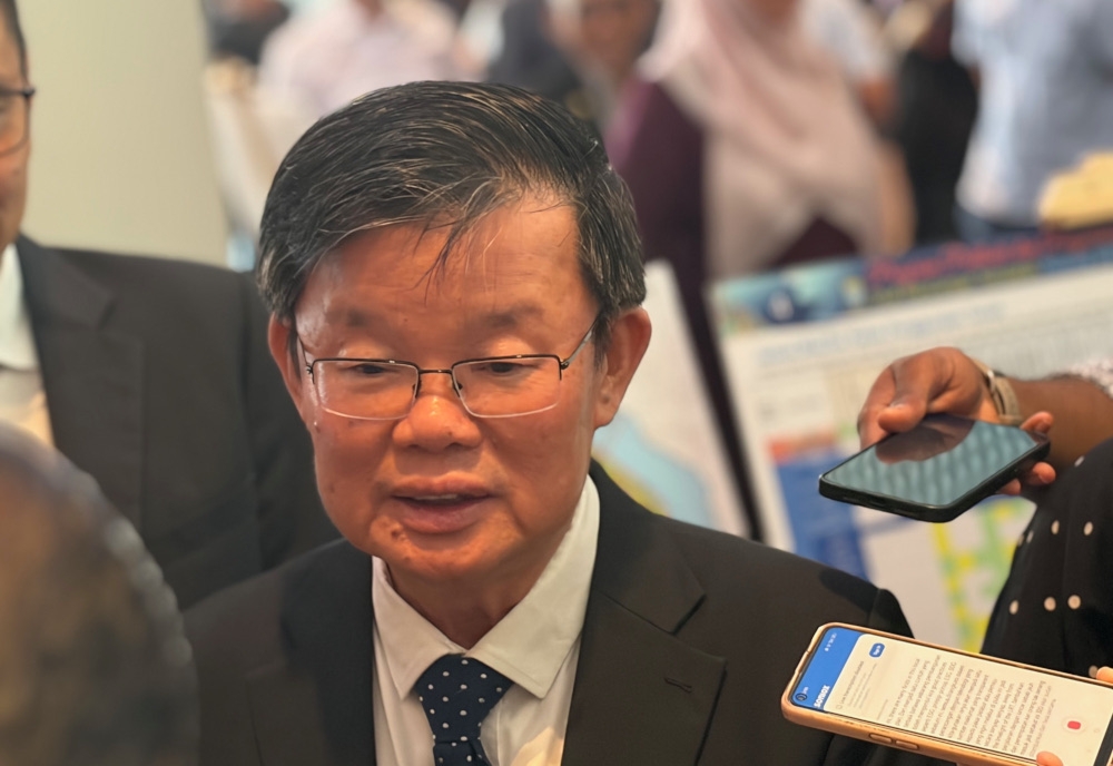Land for the Light Rail Transit (LRT) depot on Silicon Island is expected to be handed over to MRT Corporation Sdn Bhd (MRTC) as early as May this year, said Penang Chief Minister Chow Kon Yeow. — Picture by Opalyn Mok