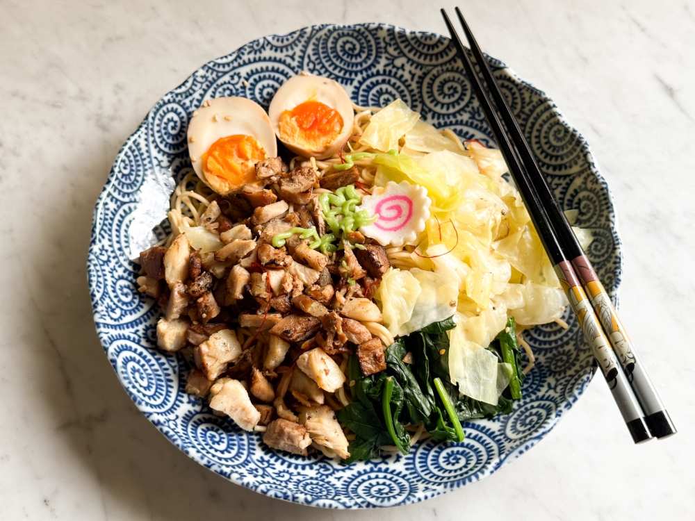 Dry Noodles with Wasabi has smoky flavours from the grilled ‘chashu’ pieces. — Picture by Lee Khang Yi