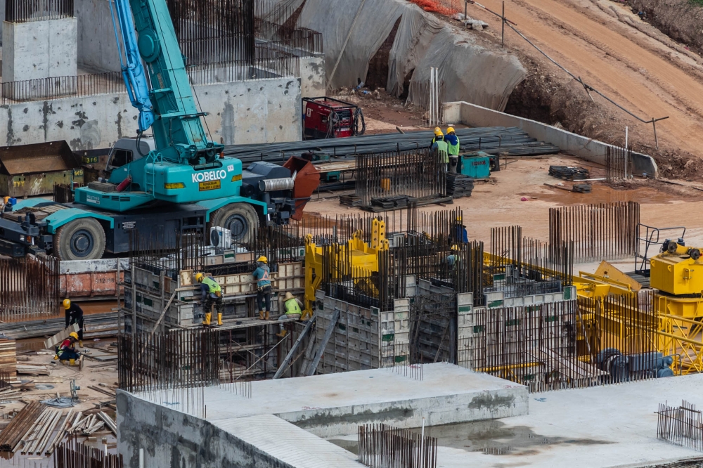 Govt to consider reviving price variation clause as construction costs surge, says deputy works minister