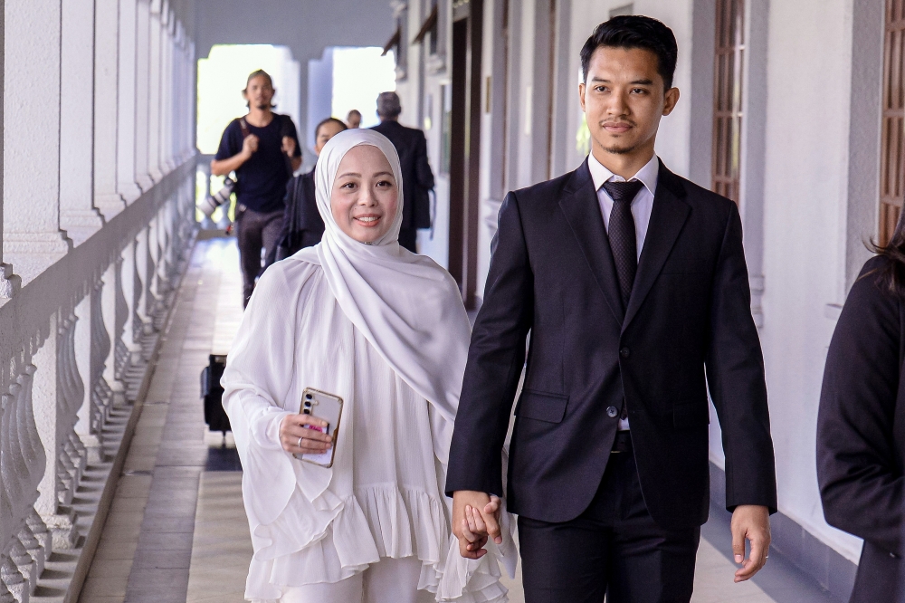 Court grants FashionValet founder Vivy Yusof, husband temporary release of passport to perform Haj, trial postponed to July