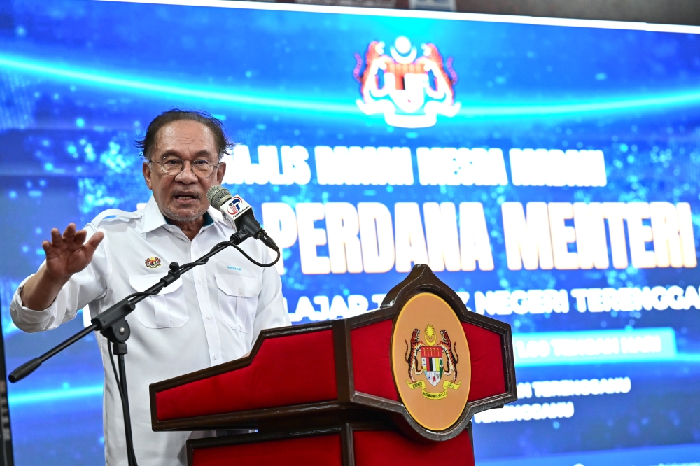 Anwar: No Petronas role in alleged diesel supply to Philippines, calls for an end to row