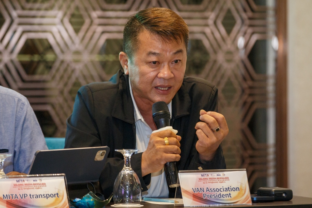 Malaysian Tour Van Drivers Association (PVPM) chairman Simon Sim said the ‘kereta sapu’ problem has been around for many years.—Picture by Raymond Manuel