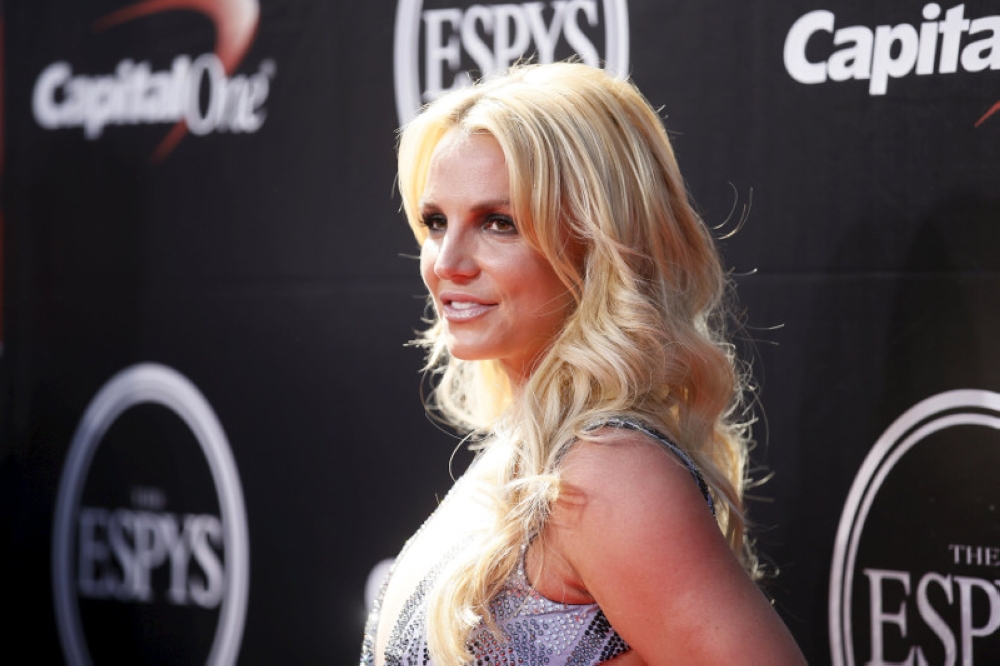 Britney Spears enters rehab after arrest on suspicion of driving under the influence