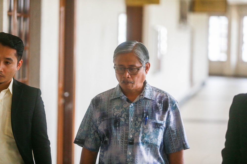 Firm used overdraft to pay Bersatu RM1m in 2022, court hears in Muhyiddin abuse trial