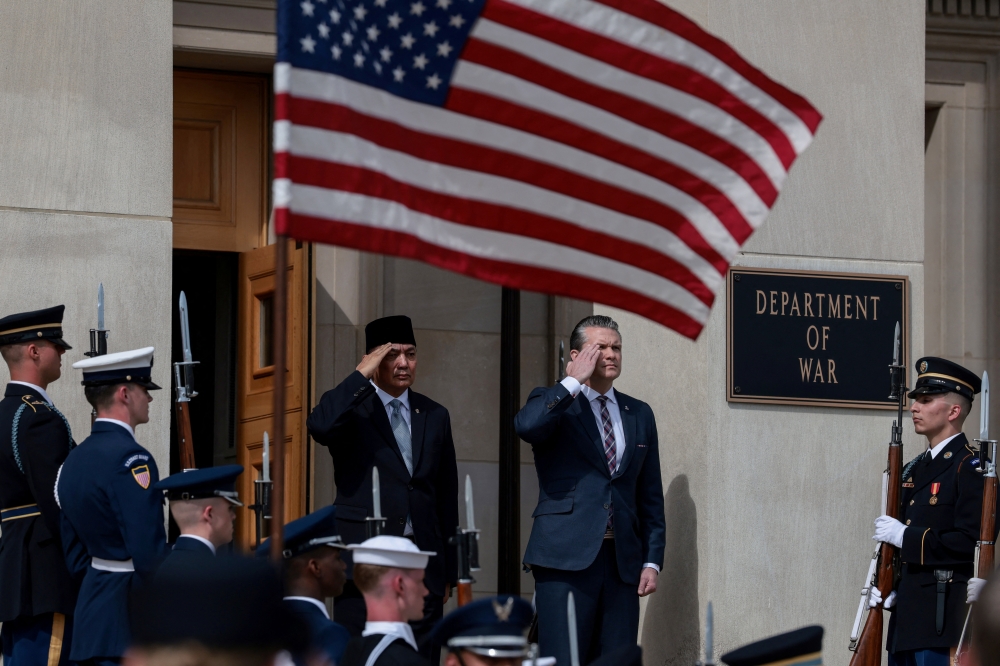 US Defence Secretary Pete Hegseth hosts an honour cordon for Indonesia’s Defence Minister Sjafrie Sjamsoeddin in Washington April 13, 2026. — Reuters pic