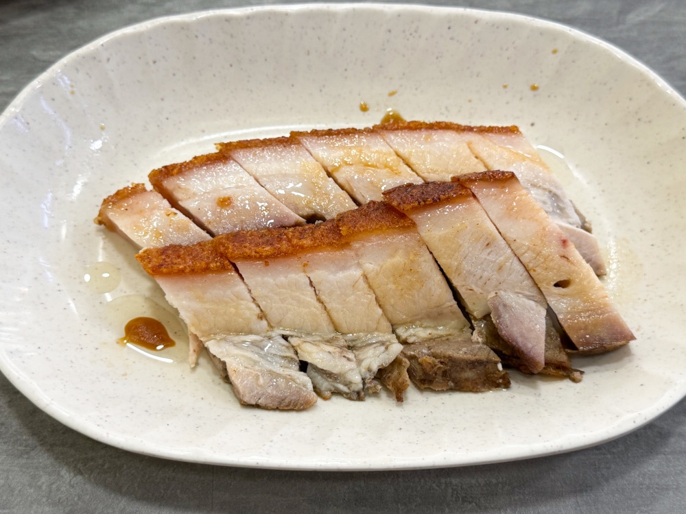 Roast Pork is also on the menu, featuring a higher ratio of fat to meat. — Picture by Lee Khang Yi