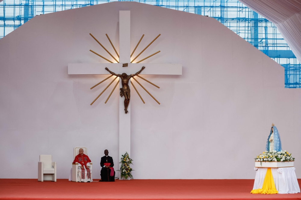 Pope Leo XIV draws 100,000 to Angola Mass, condemns ‘scourge of corruption’