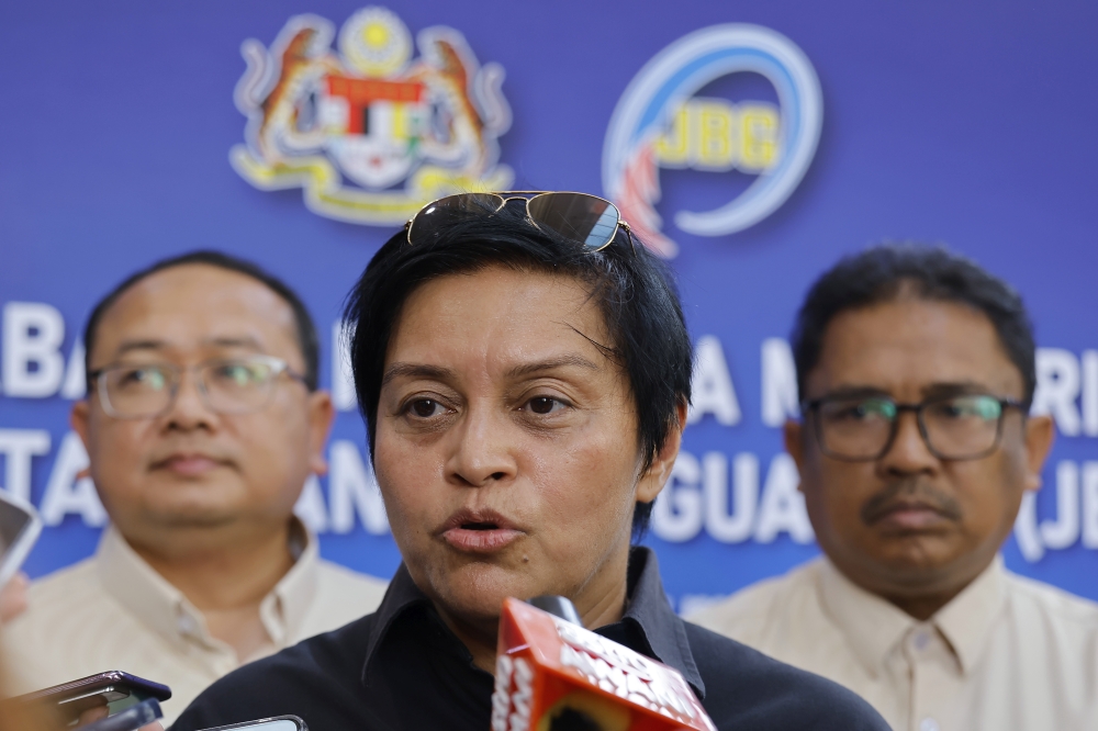 Azalina: Children, OKU among groups to get wider access to free legal aid under new law