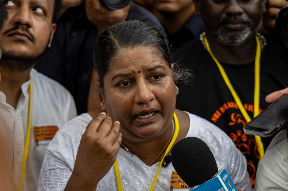 Indira Gandhi’s case: Back in court today after 17 years of countless Ipoh-KL trips in quest to reunite with daughter